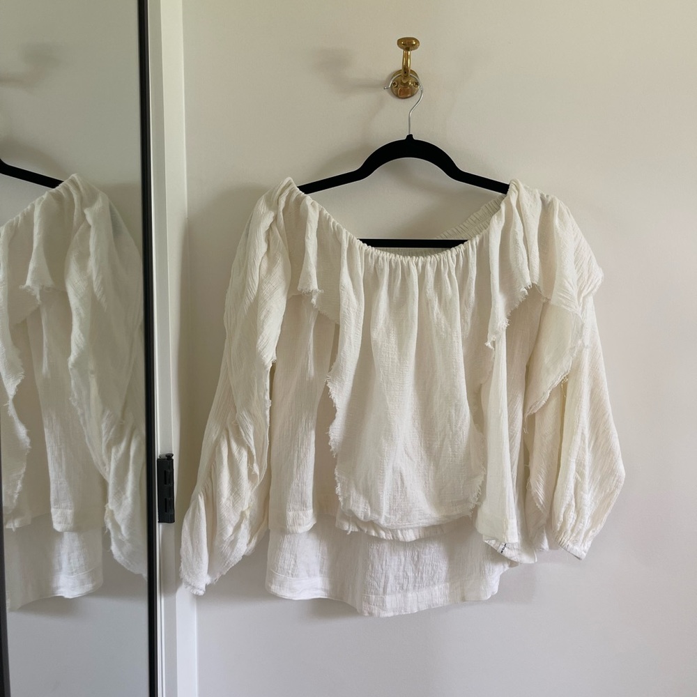 Romantic Blouse with Off-the-Shoulder feature